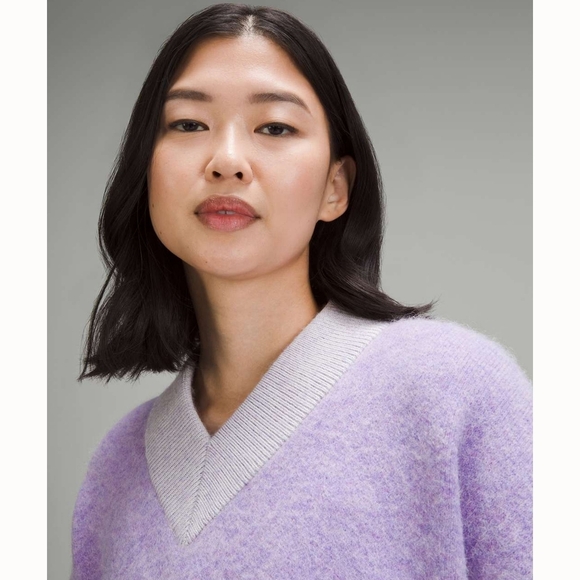 LULULEMON Sweater - Picture 4 of 9
